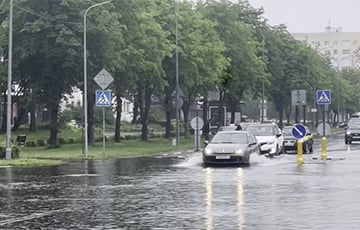Белорусские города накрыл очень сильный дождь