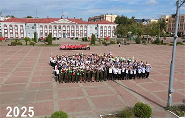 К «Дожинкам» в Калинковичах розовую плитку поменяют на голуб