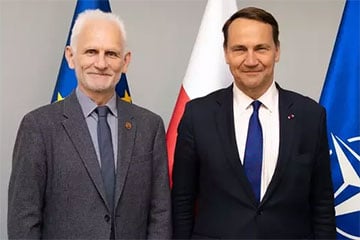 Алесь Беляцкий встретился с главой МИД Польши Радо