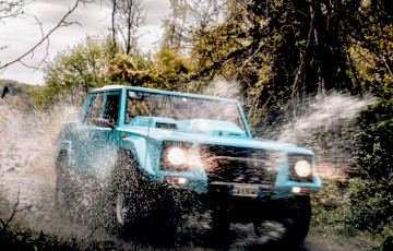 Первому внедорожнику Lamborghini исполнилось 40 лет