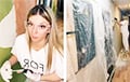 Гомельчанка сама за свои деньги делает ремонт в подъезде малосемейки и показывает, как у нее получается