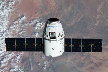 Cargo Dragon успешно приводнился в Тихом океане