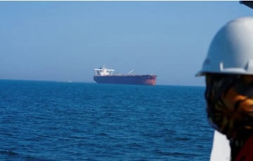 Иран срочно вывозит нефть после угроз Трампа ввести блокаду портов