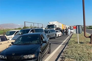 Фермеры ў Арменіі перакрылі трасу ў Іран