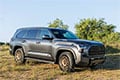 Toyota заинтриговала новым большим внедорожником