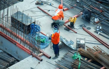 Пакистанская компания ищет почти 100 человек для работы в Беларуси