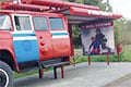 В Новогрудке появилась автобусная остановка в виде пожарной машины