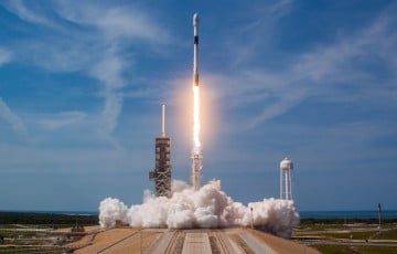 Ракета SpaceX вот-вот врежется в Луну