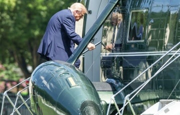 A Helicopter Carrying Trump Nearly Collided With An Airplane Over Washington