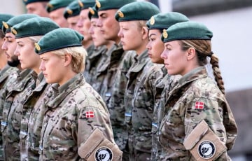 WSJ: Жанчыны ў Еўропе ўсё часцей уступаюць у войска