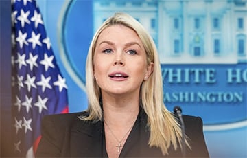 Трамп заявил о смене пресс-секретаря Белого дома