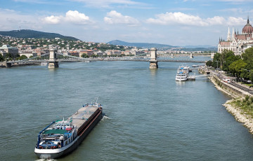 Венгрия пошла на радикальный шаг, чтобы спасти АЭС от обмеления Дуная