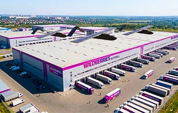 Дроны сожгли крупнейший хаб Wildberries под Тамбовом