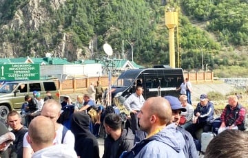 Грузины устроили на границе протесты из-за российских туристов