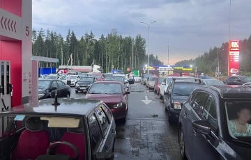 Россияне устроили кулачный бой в очереди за бензином