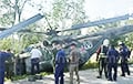 У Расіі верталёт з Z-прапагандыстамі пачаў падаць пры падлёце да аэрадрома