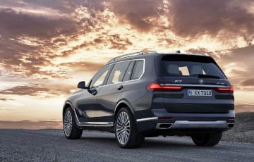 Беларуска атрымала ўнушальны падатак за «раскошнае» аўто