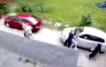 В Мозыре трое пьяных мужчин напали на случайных прохожих