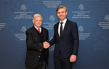Коул прилетел в Вильнюс