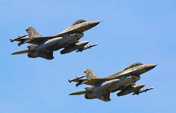 В небе над центральной Польшей раздался громкий звук