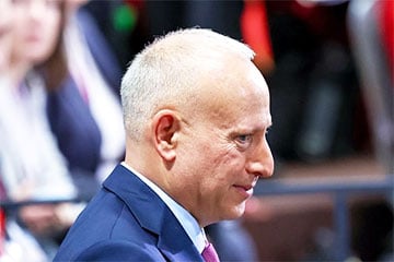 Стыў Розэнберг: Перадвыбарчыя дэбаты ў Расіі падобныя да шоу талентаў