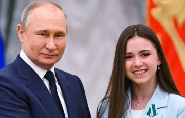 «Новую любовницу Путина» снова отстранили от международных турниров