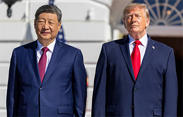 Посол США: Трамп предложил Си Цзиньпину покупать американское оружие