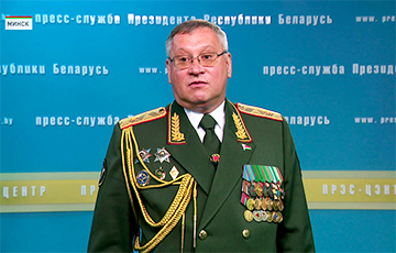Лукашенко забрал одиозного генерала Муравейко в свою администрацию