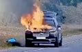 Прямо на ходу загорелся Volvo, принадлежащий известному белорусскому тренеру