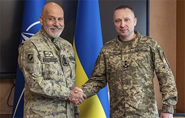 Упершыню за восем гадоў ва Украіну прыбылі ваенныя прадстаўнікі ўсіх краін НАТА