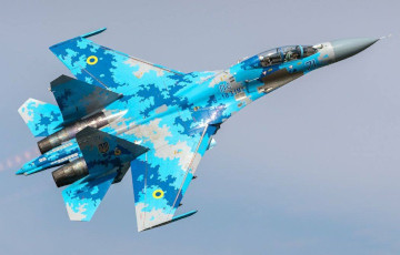 Пилот истребителя Су-27 авиабомбами GBU нанес мощный удар по позициям российских оккупантов