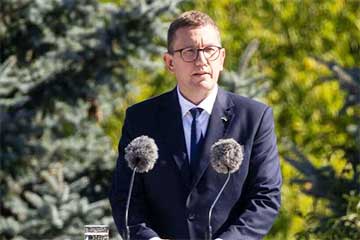 Премьер Эстонии призвал поддержать Украину, чтобы она в щепки разнесла российские НПЗ