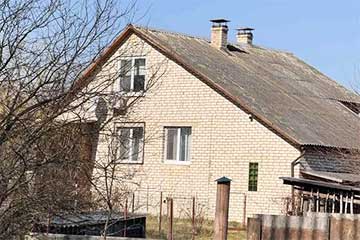 Под Минском продают необычный трехуровневый дом по цене однушки