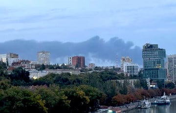 Под Ростовом полыхает завод «Аксайкардандеталь»