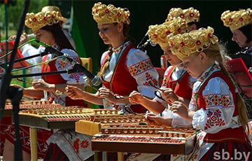 «У нас — цимбалы, а у них — балалайка»