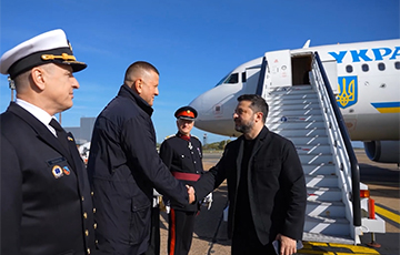 Зеленский прибыл в Великобританию