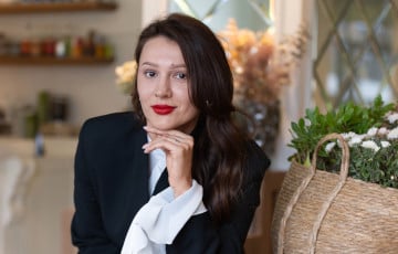 «Со мной постоянно знакомятся»