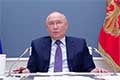 В Сети обратили внимание на странные жесты и поведение Путина