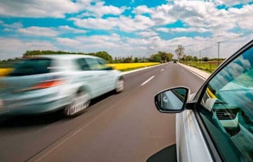 Что делать белорусским водителям, которых стали «учить» на дороге