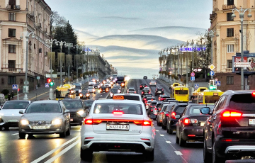 Пад Мінскам з'явіліся «горы»