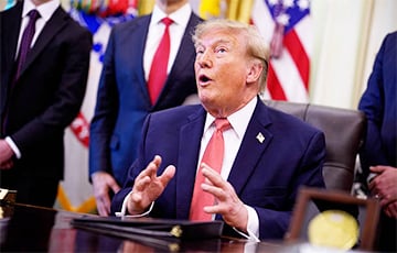 Трамп хочет превратить пресс-центр в Белом доме в бассейн