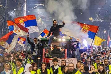 «Лавина, которая сметает режимы»