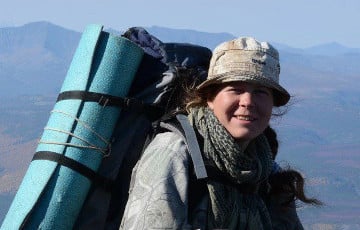 Белоруска 17 лет путешествует по миру автостопом