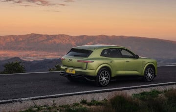 Первый электромобиль Bentley успешно прошел экстремальные испытания