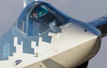Доказано, что Россия потеряла еще один истребитель Су-57 на аэродроме Ахтубинск