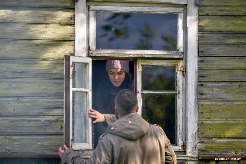 Зачем секретный агент приехал в мою деревню