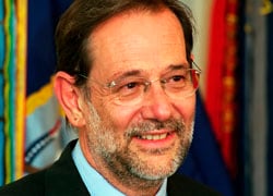 Javier Solana: «Dialogue could help move Belarus forward in her development»