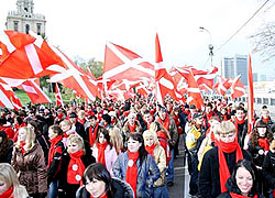 Маразм крепчает