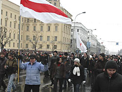 Евросоюз осуждает аресты демонстрантов в Минске