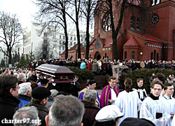 Thousands of people paid last respect to Iryna Kazulina (Photo, video)